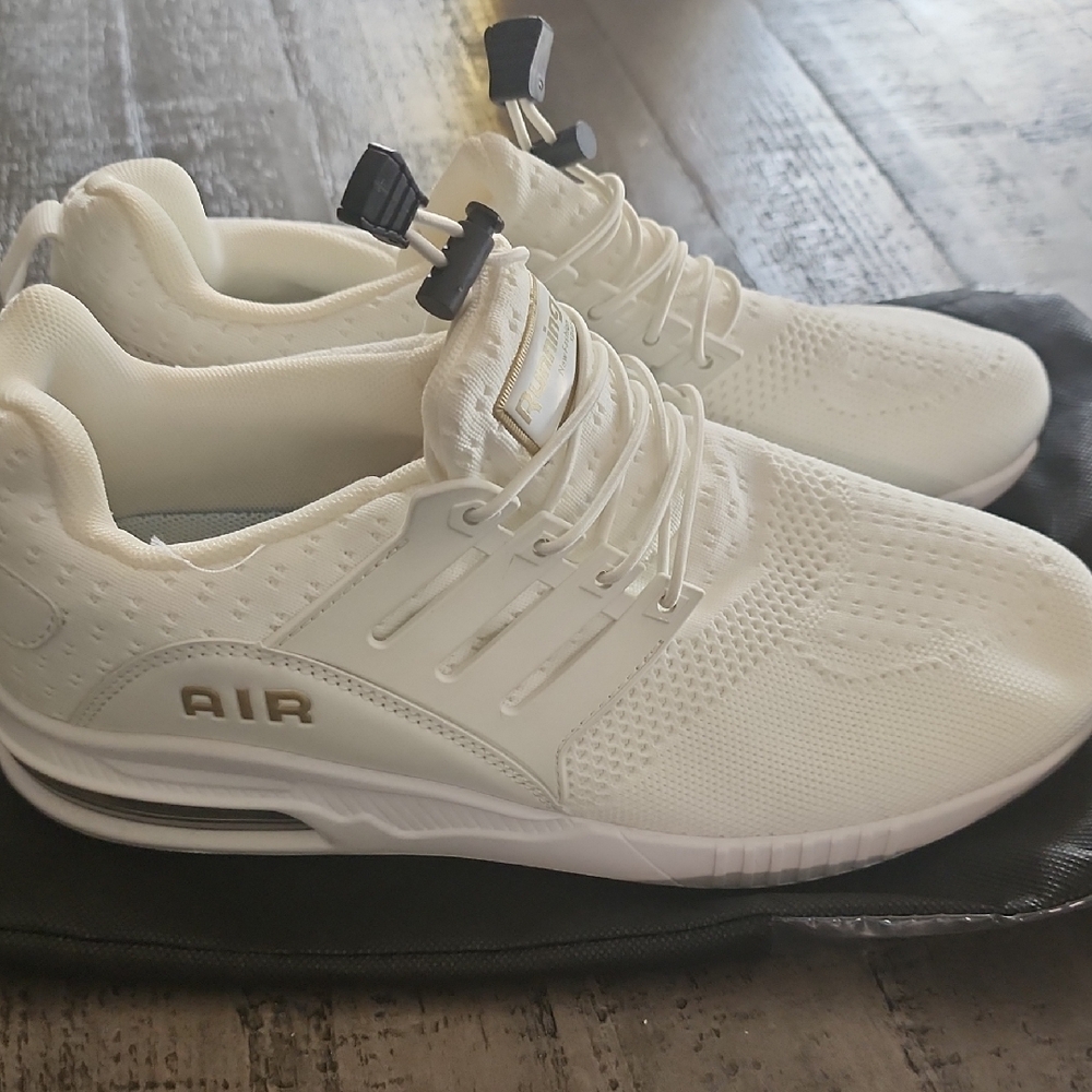 Current Air Cream Men's Athletic Shoes